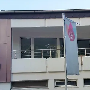Holi Day 1 Apartment